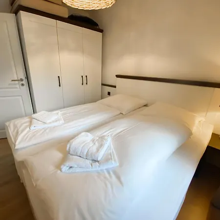 Steilufer Appartments شقة